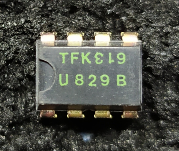U829B PDIP8