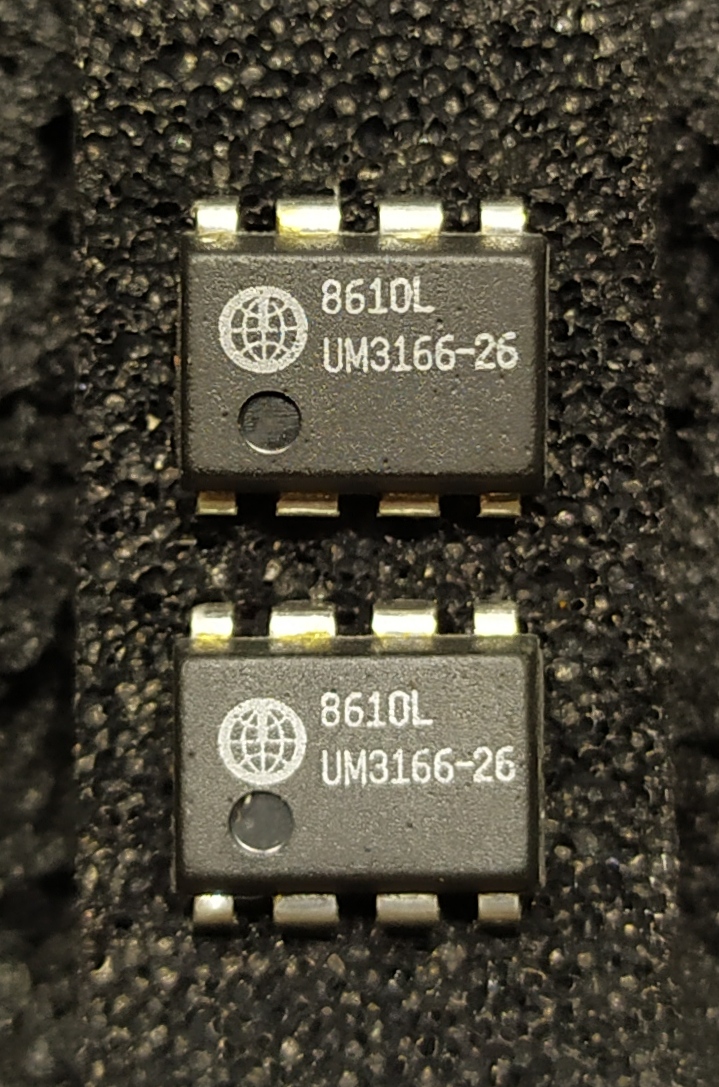 UM3166-26 PDIP8