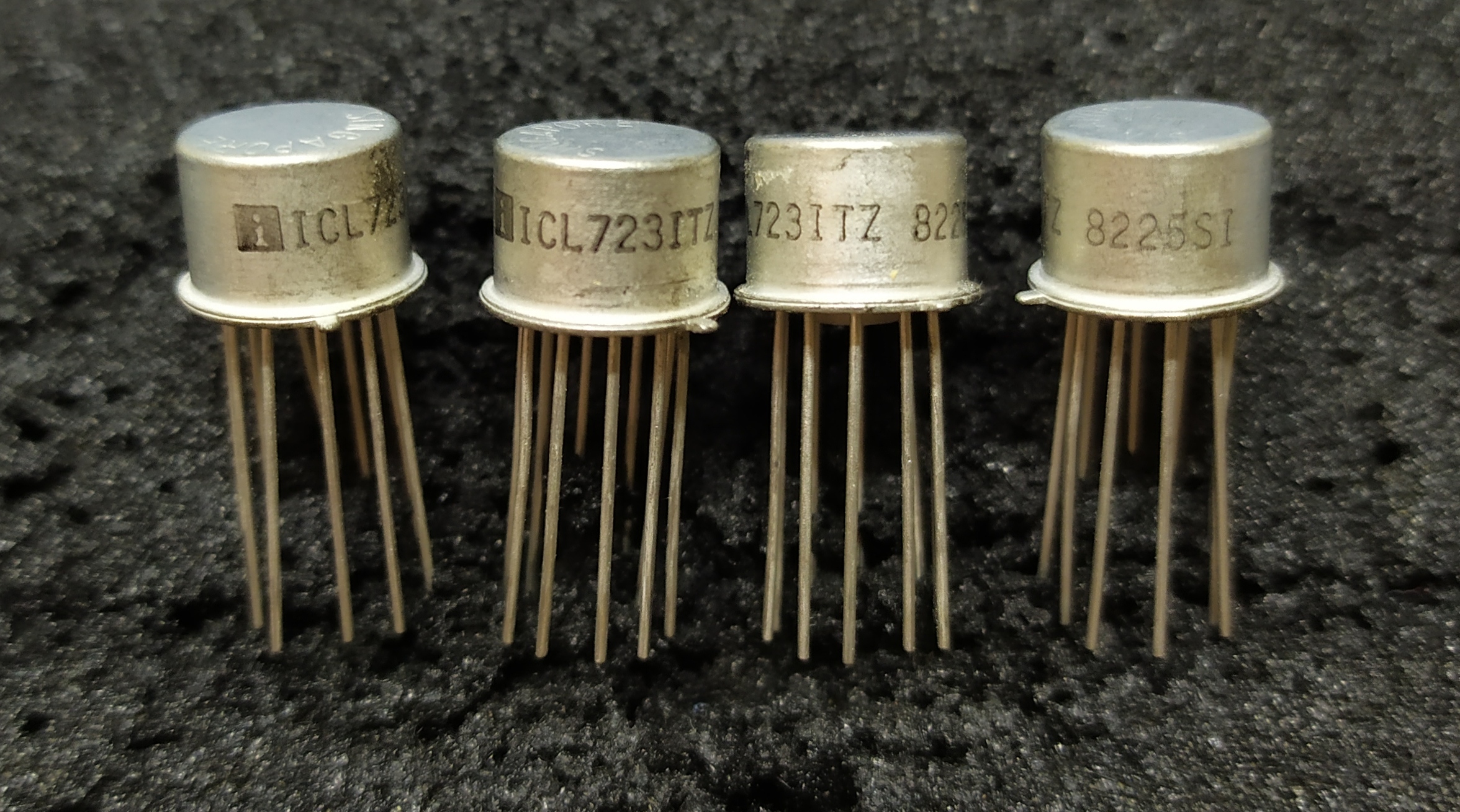ICL723ITZ TO-99(10 leads)