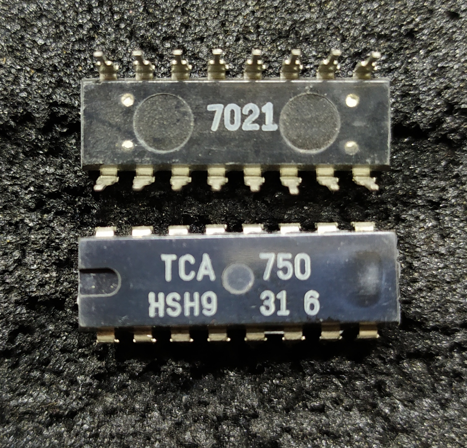 TCA750 PDIP16