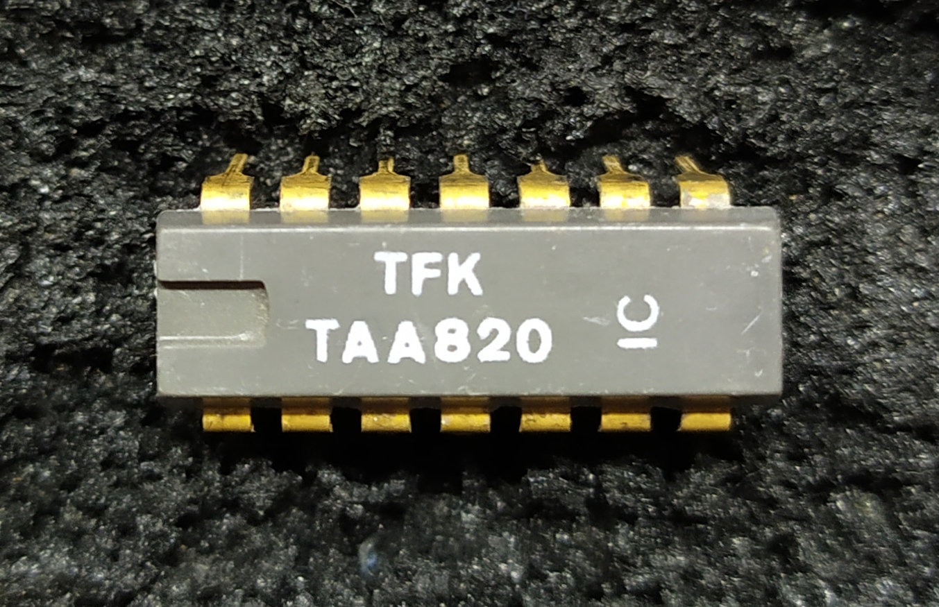 TAA820 PDIP14